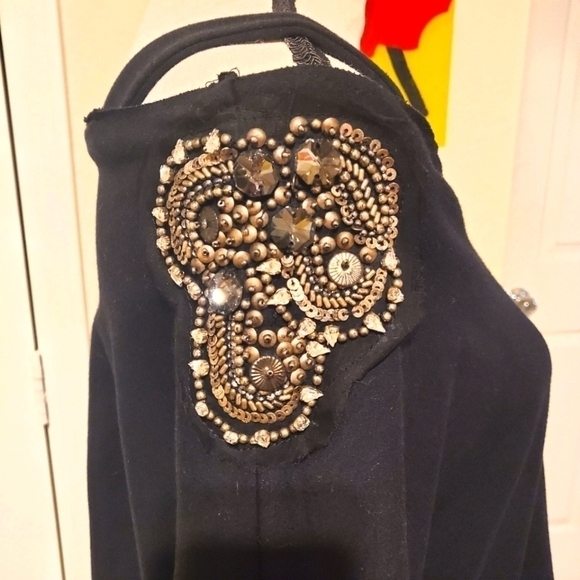 The Battalion | Off Shoulder Sweatshirt - Picture 5 of 6